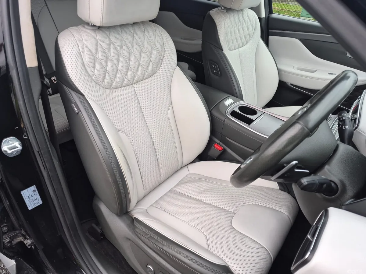 Hyundai Santa Fe SUV, Petrol Plug-in Hybrid, 2023, Black