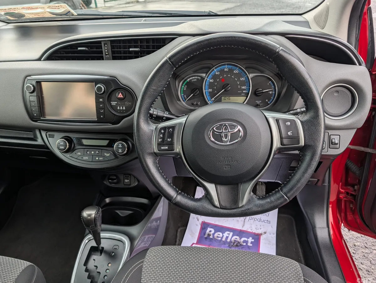 Toyota Yaris Hatchback, Petrol Hybrid, 2015, Red