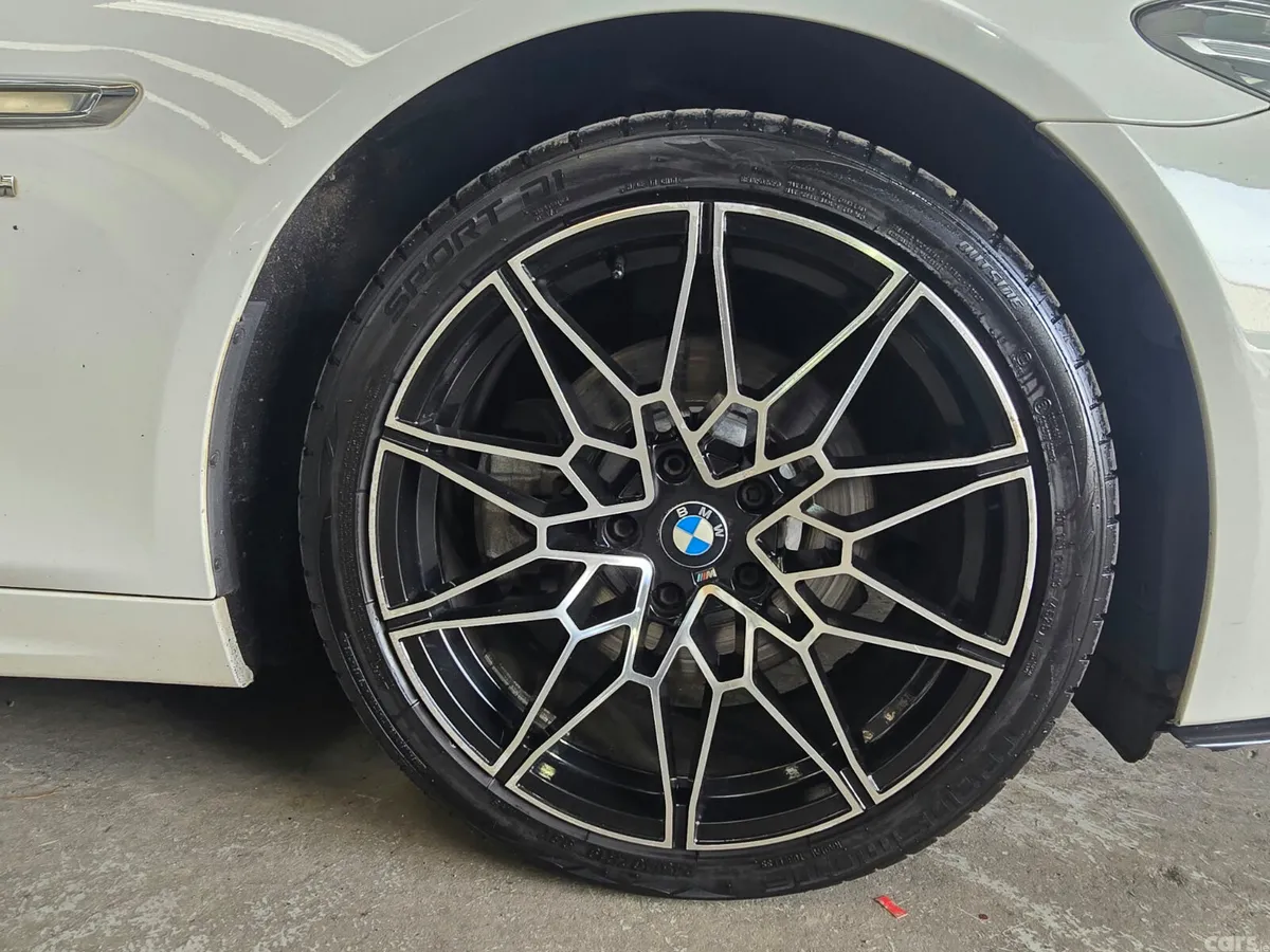 BMW 5-Series Estate, Diesel, 2014, White