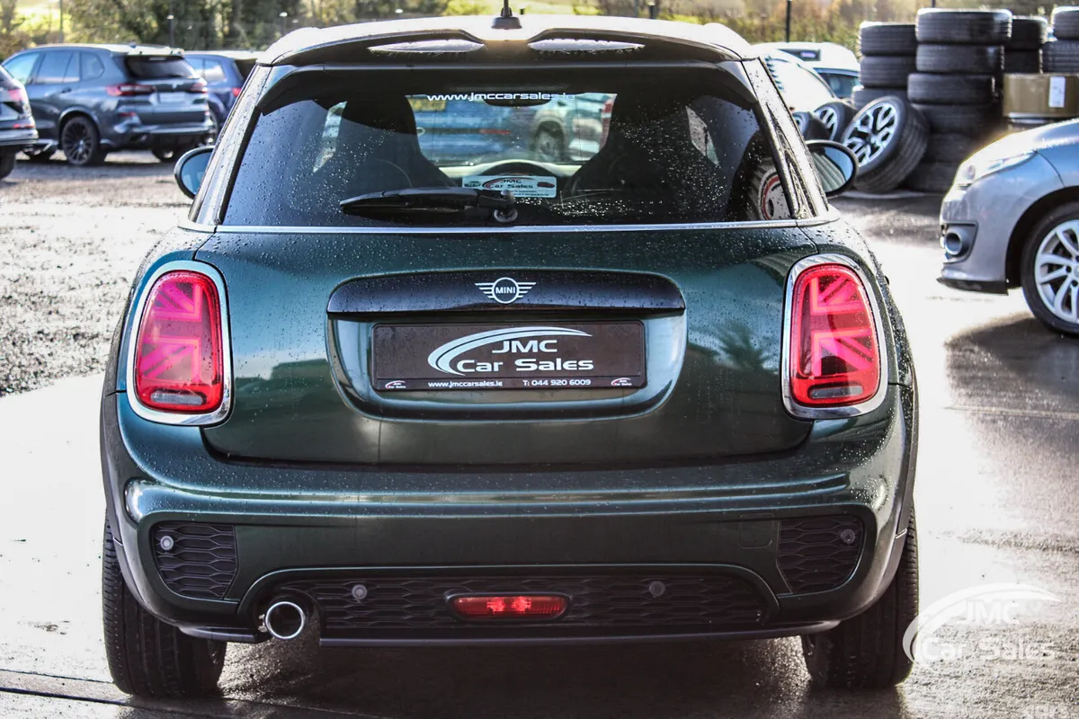 Mini Cooper Hatchback, Diesel, 2018, Green