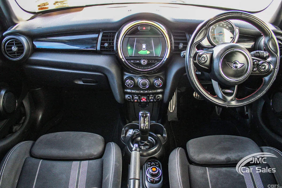 Mini Cooper Hatchback, Diesel, 2018, Green