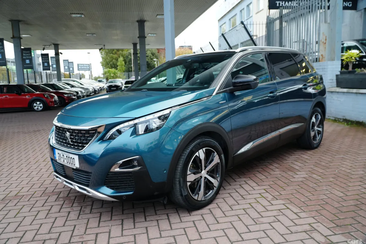 Peugeot 5008 MPV, Diesel, 2021, Blue