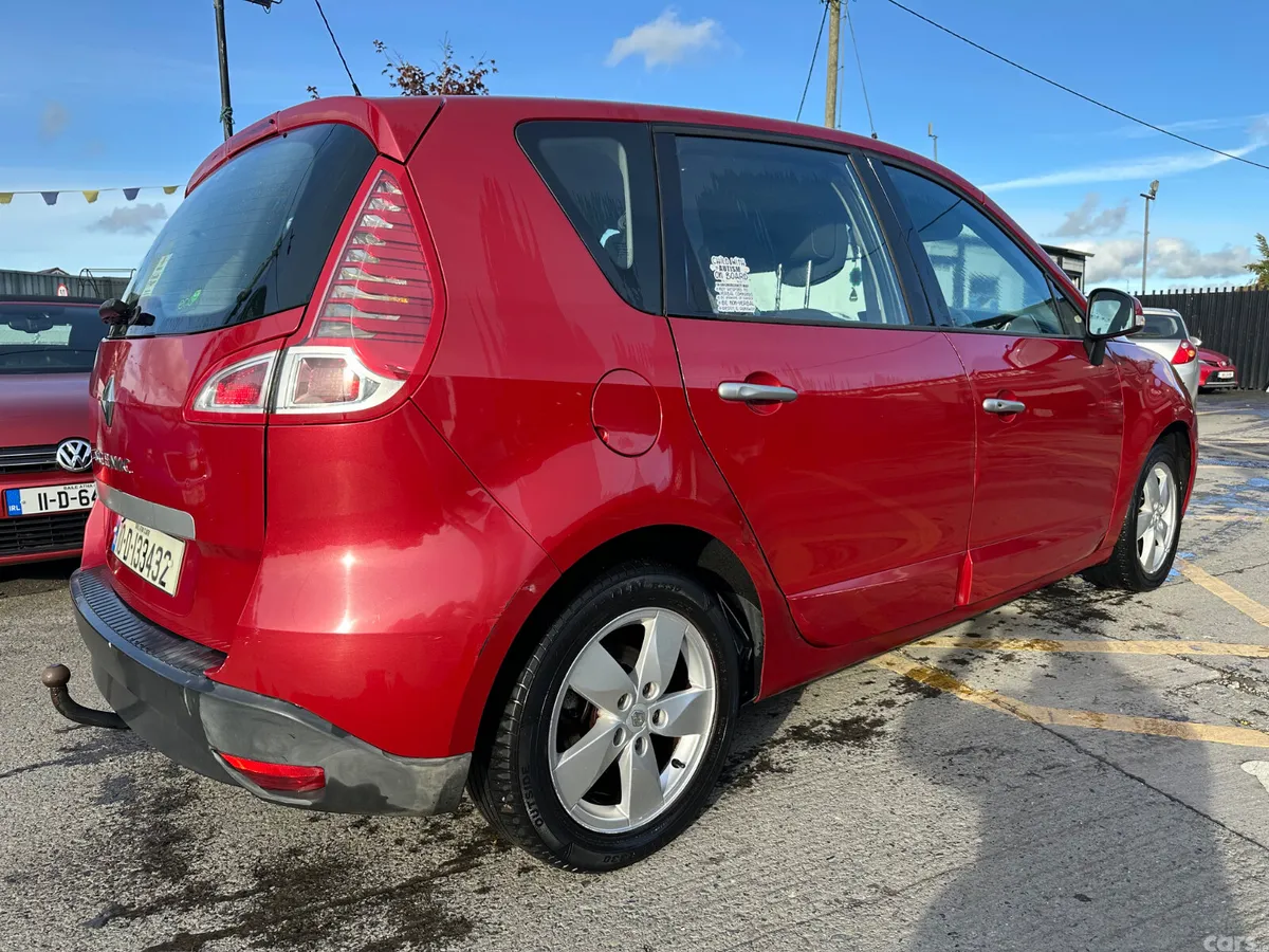 Renault Scenic MPV, Diesel, 2010, Red