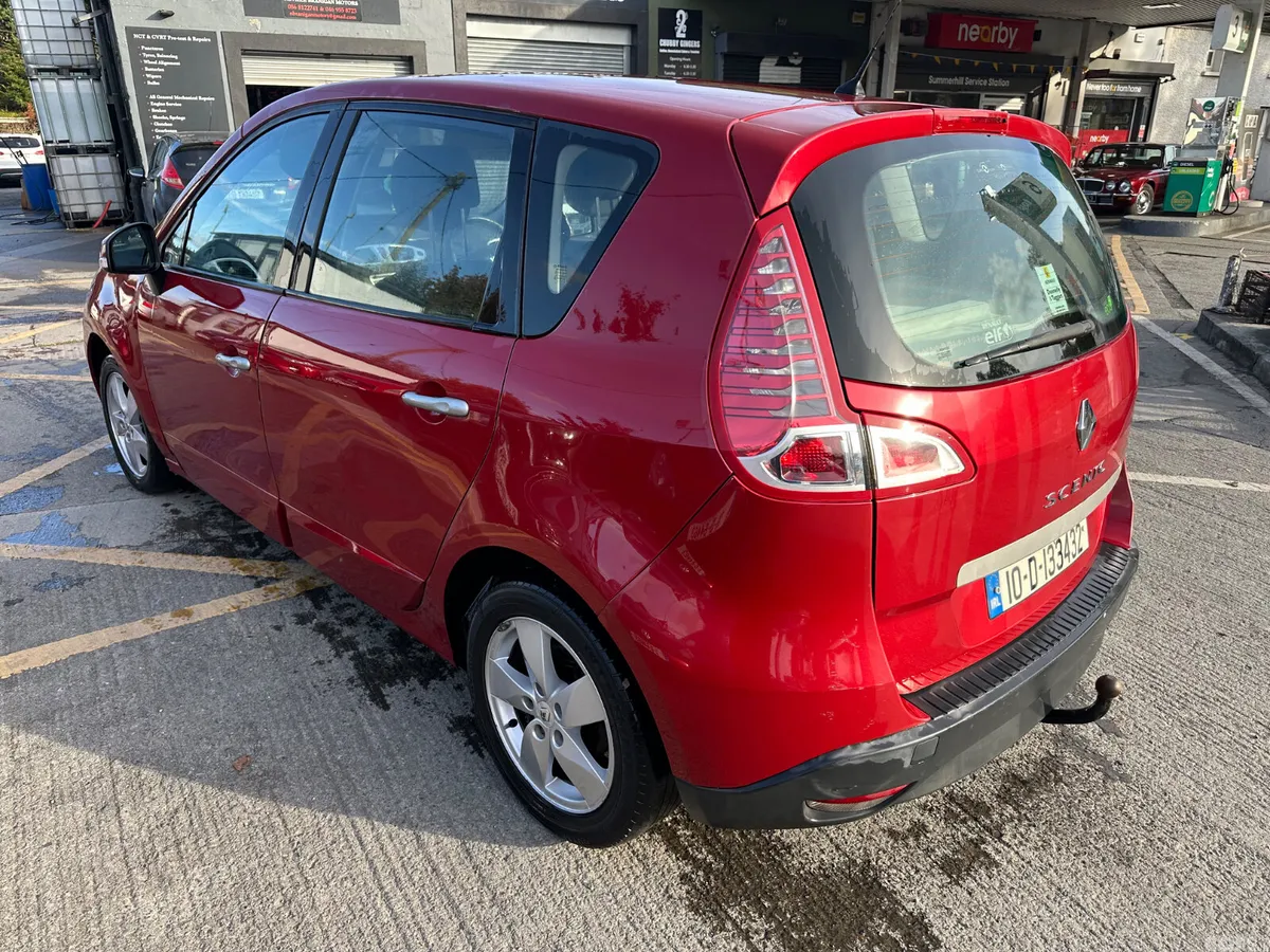 Renault Scenic MPV, Diesel, 2010, Red