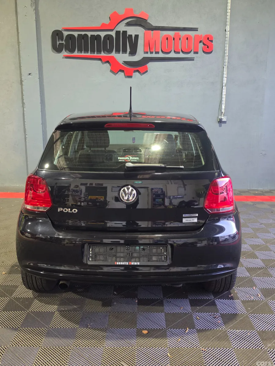 Volkswagen Polo Hatchback, Petrol, 2012, Black