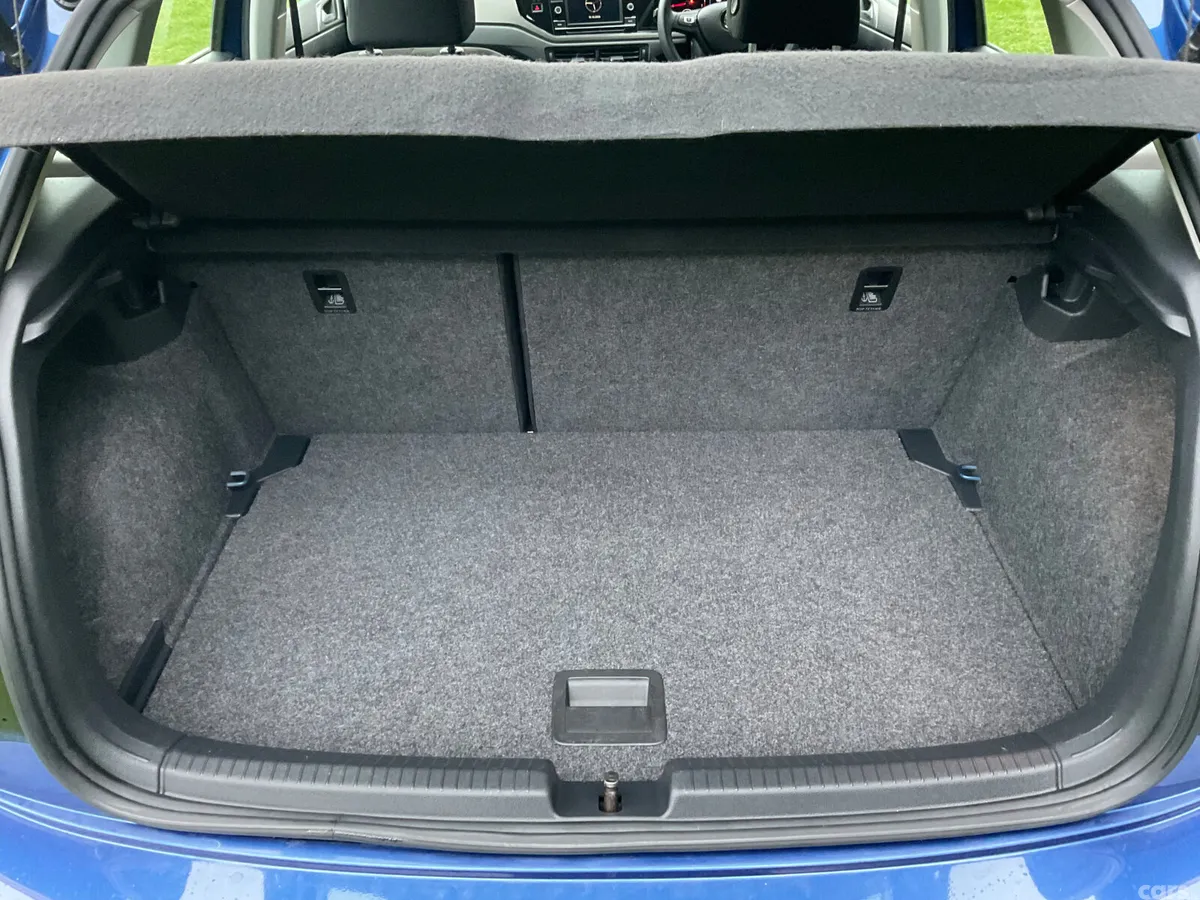 Volkswagen Polo Hatchback, Petrol, 2021, Blue