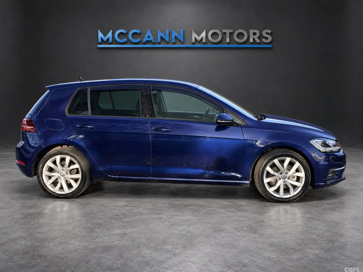 Volkswagen Golf Hatchback, Petrol, 2018, Blue