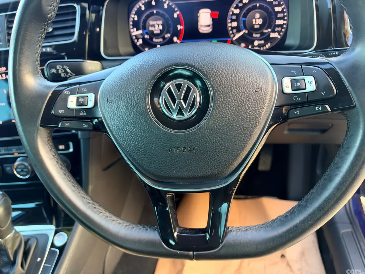 Volkswagen Golf Hatchback, Petrol, 2018, Blue