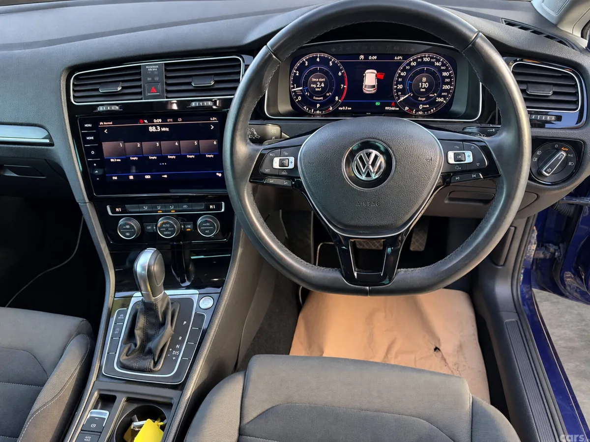 Volkswagen Golf Hatchback, Petrol, 2018, Blue