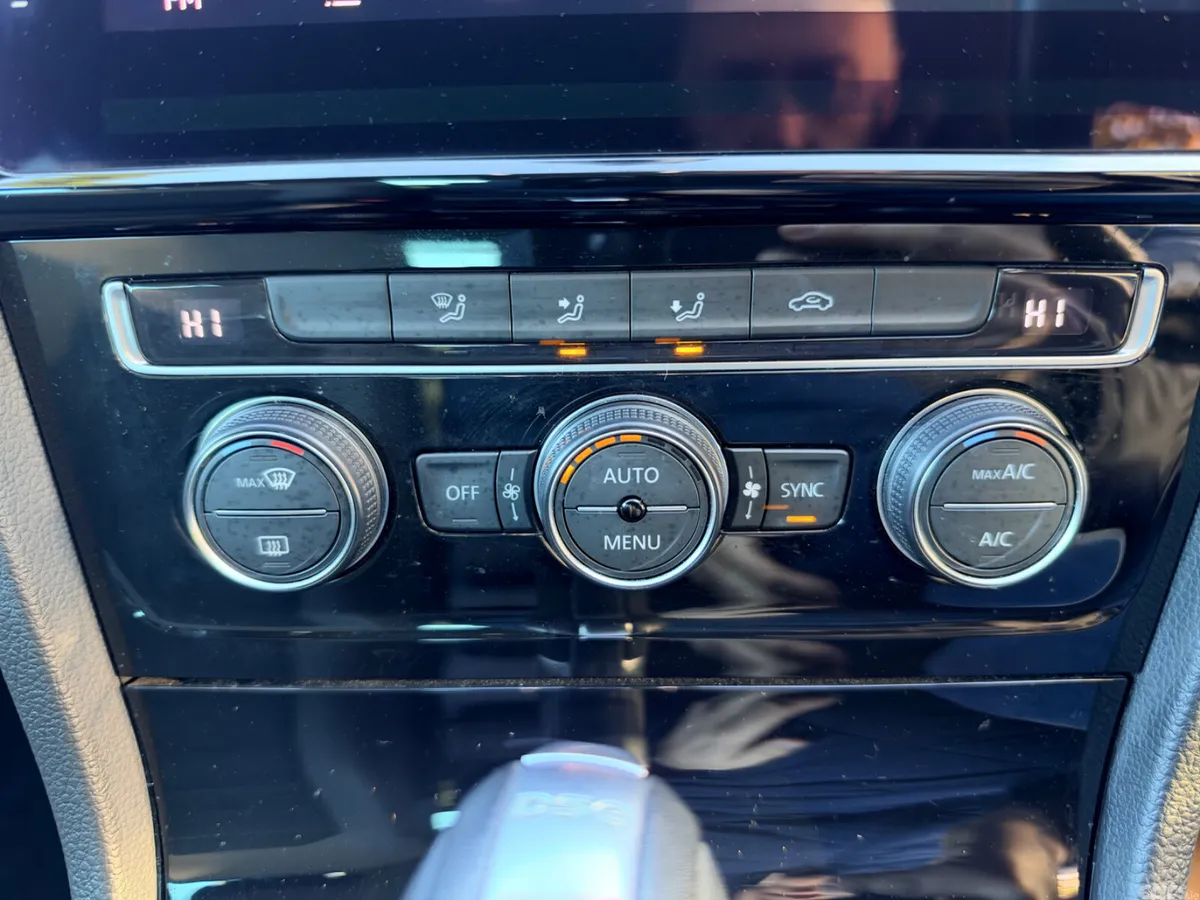 Volkswagen Golf Hatchback, Petrol, 2018, Blue