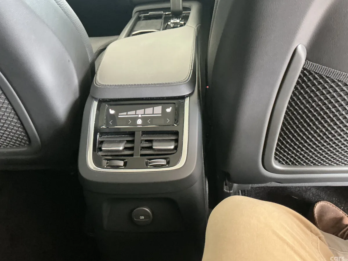 Volvo XC90 SUV, Petrol Plug-in Hybrid, 2024, White