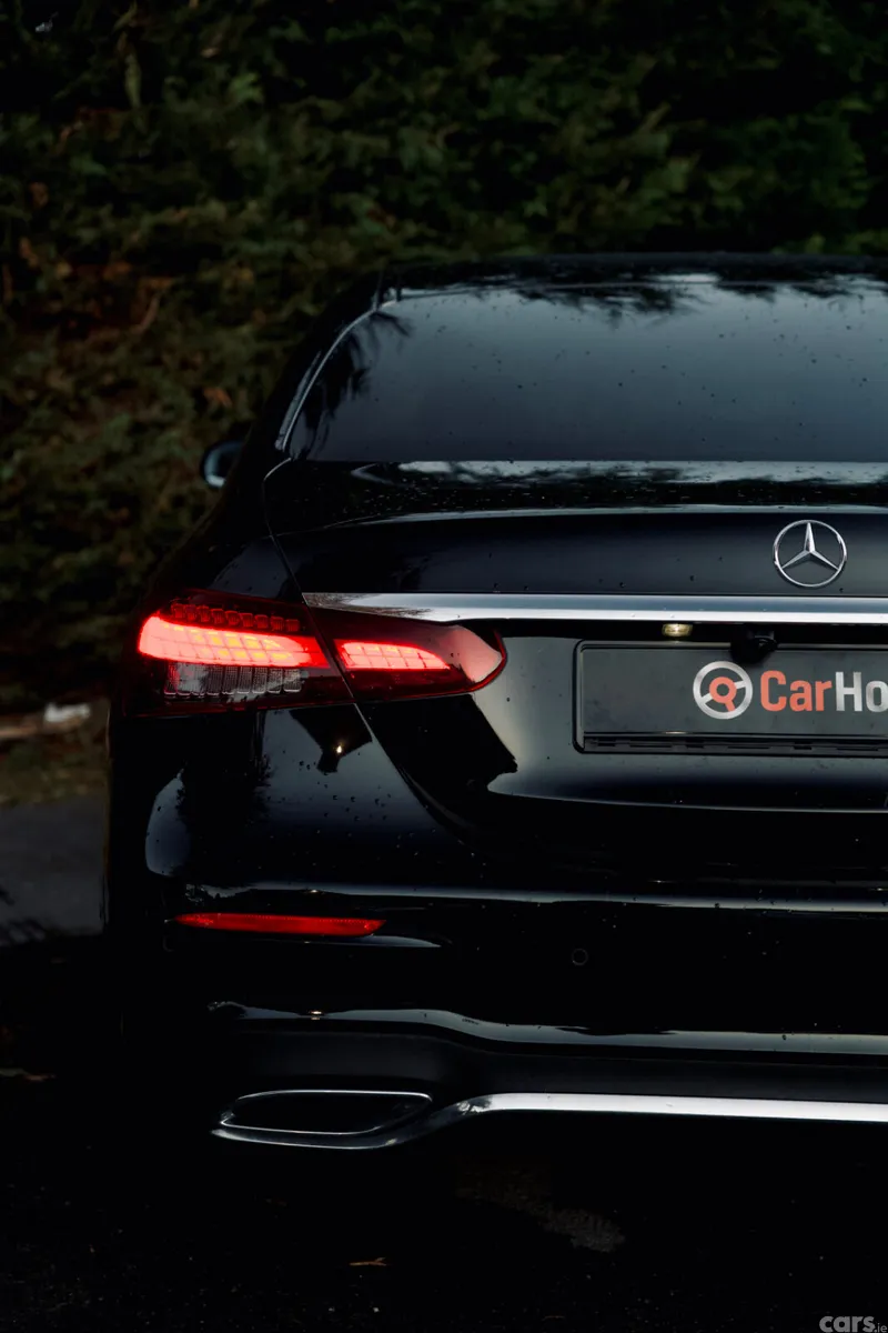 Mercedes-Benz 220 Saloon, Diesel, 2021, Black