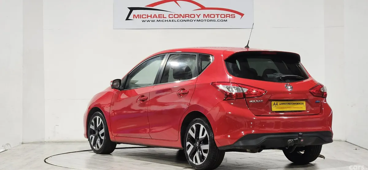 Nissan Pulsar Hatchback, Diesel, 2016, Red