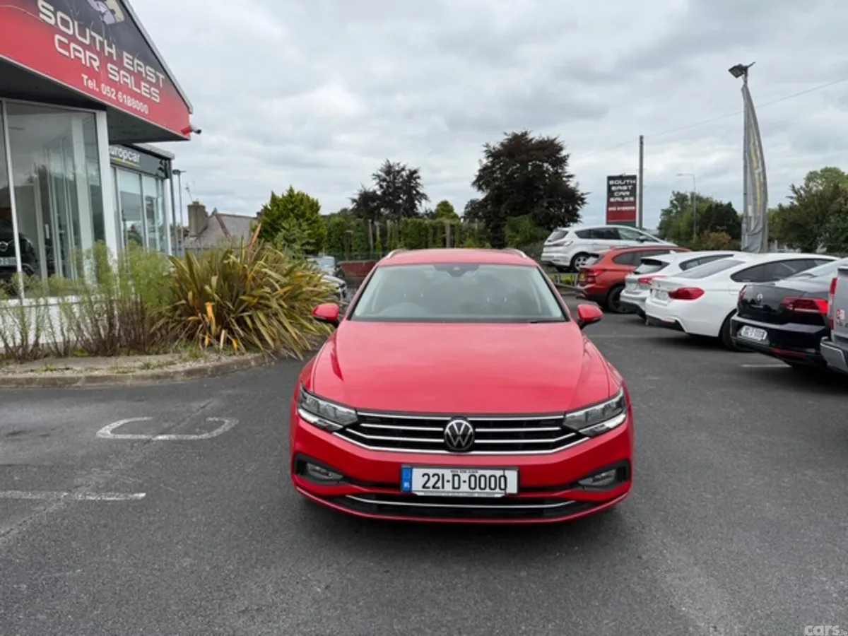 Volkswagen Passat Estate, Diesel, 2022, Red