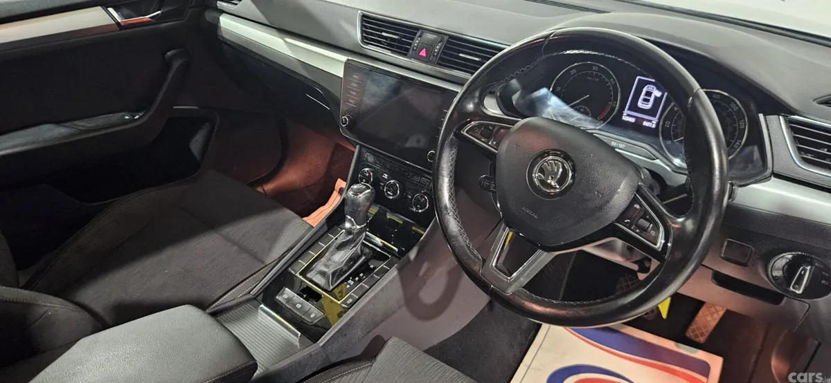 Skoda Superb Hatchback, Diesel, 2018, Grey