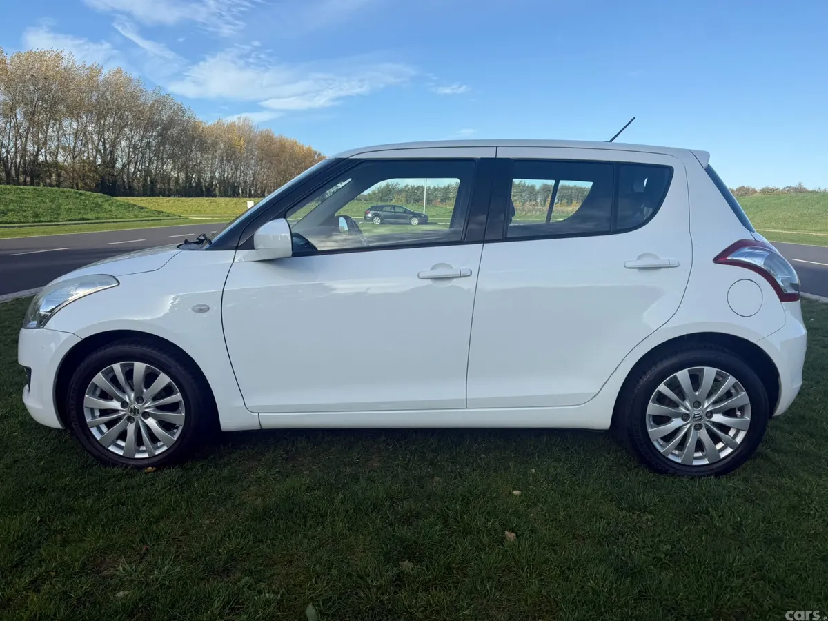Suzuki Swift Hatchback, Petrol, 2013, White