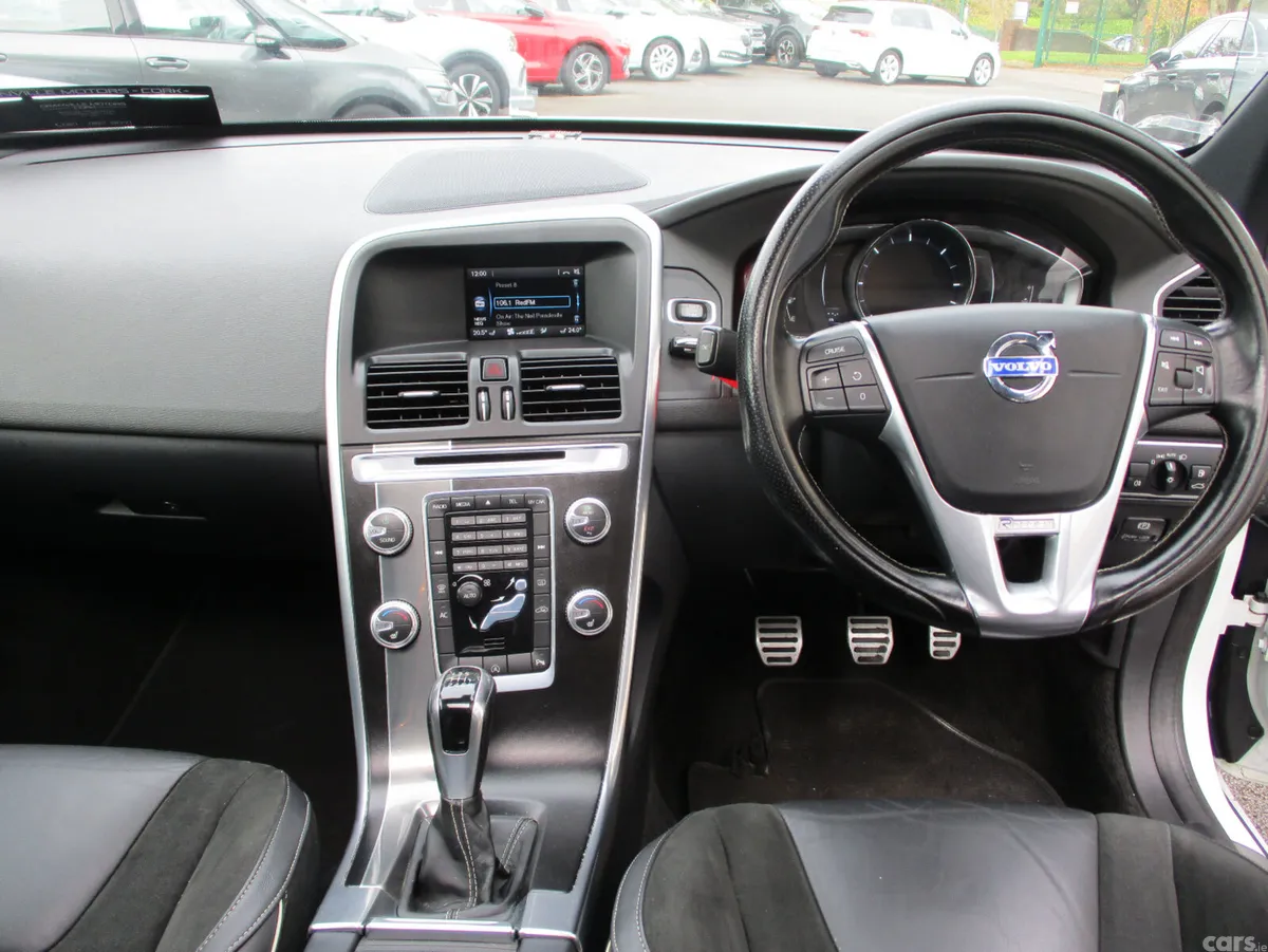Volvo XC60 SUV, Diesel, 2014, White