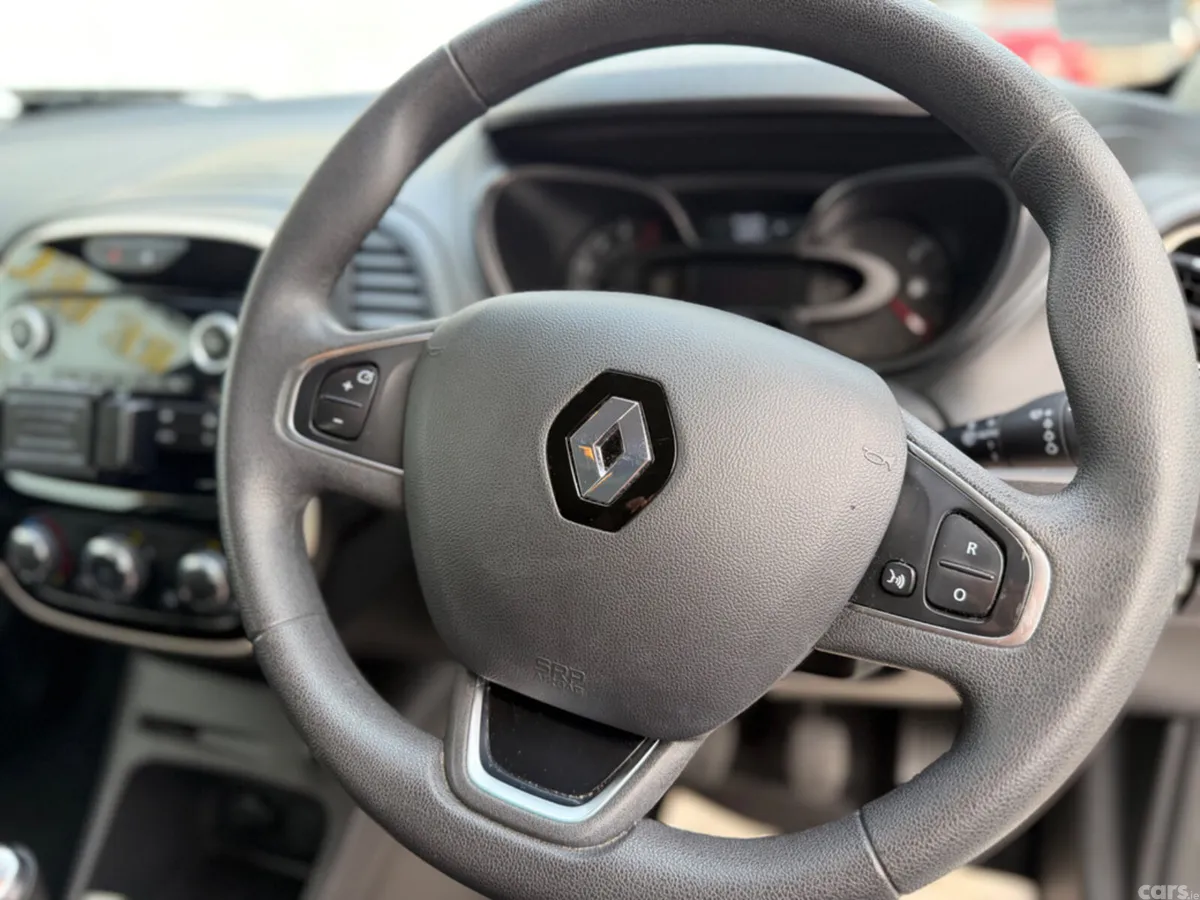 Renault Captur Hatchback, Diesel, 2019, Grey