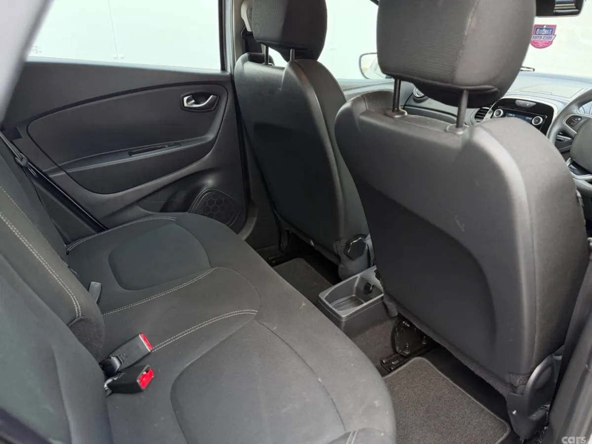 Renault Captur Hatchback, Diesel, 2019, Grey