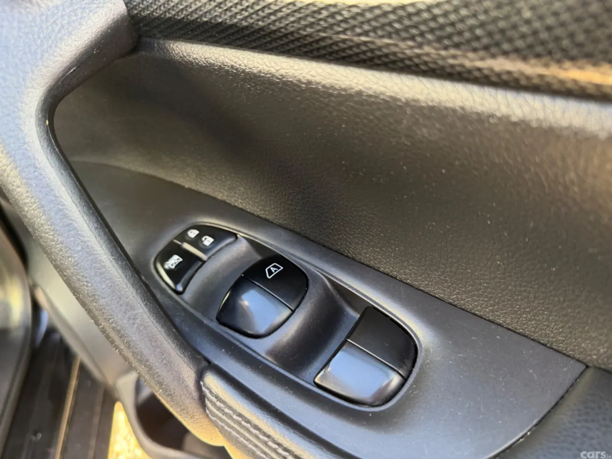 Nissan X-Trail SUV, Diesel, 2017, Black