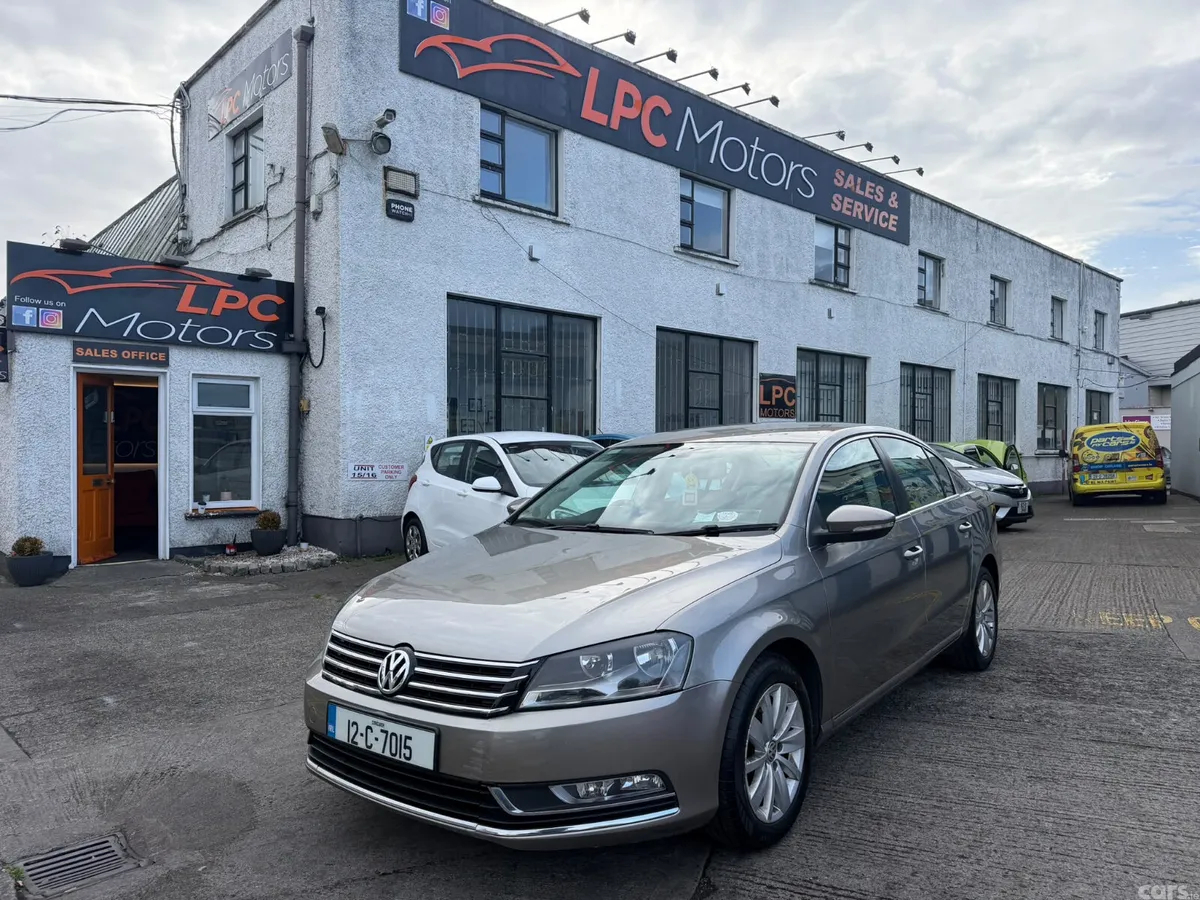 Volkswagen Passat Saloon, Diesel, 2012, Brown