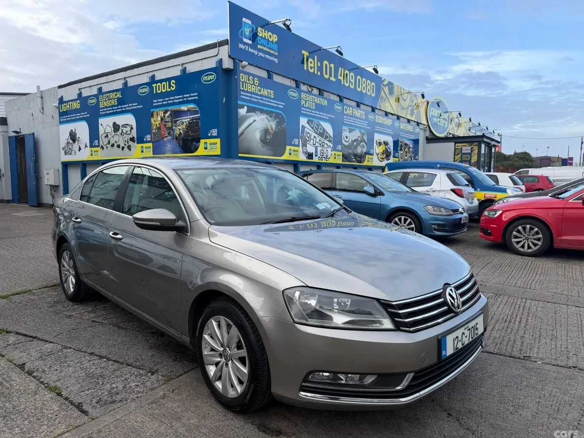 Volkswagen Passat Saloon, Diesel, 2012, Brown