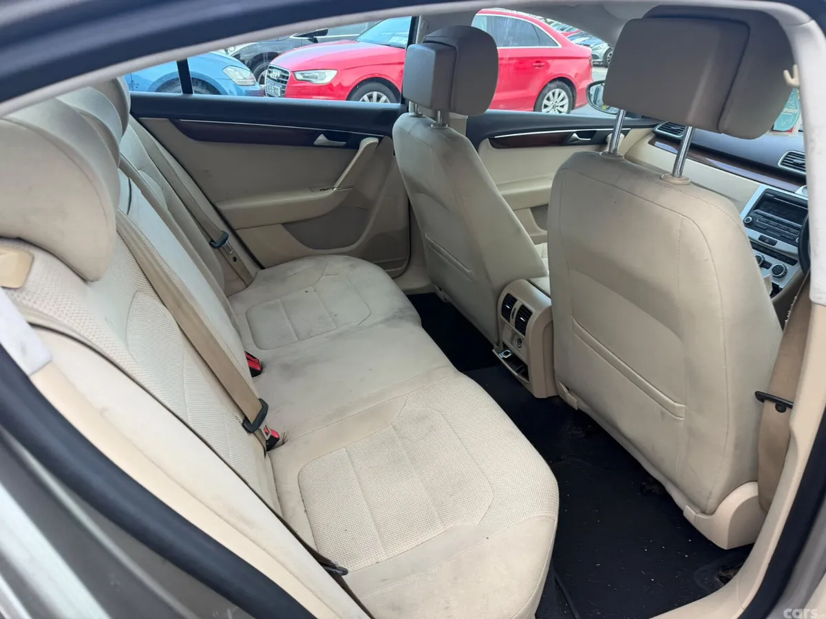 Volkswagen Passat Saloon, Diesel, 2012, Brown