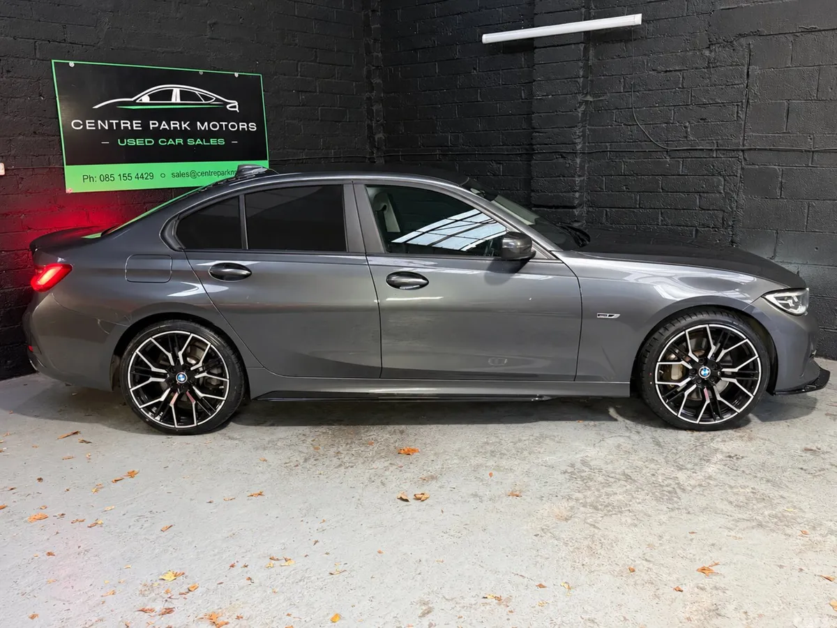 BMW 3-Series Saloon, Petrol Plug-in Hybrid, 2022, Grey