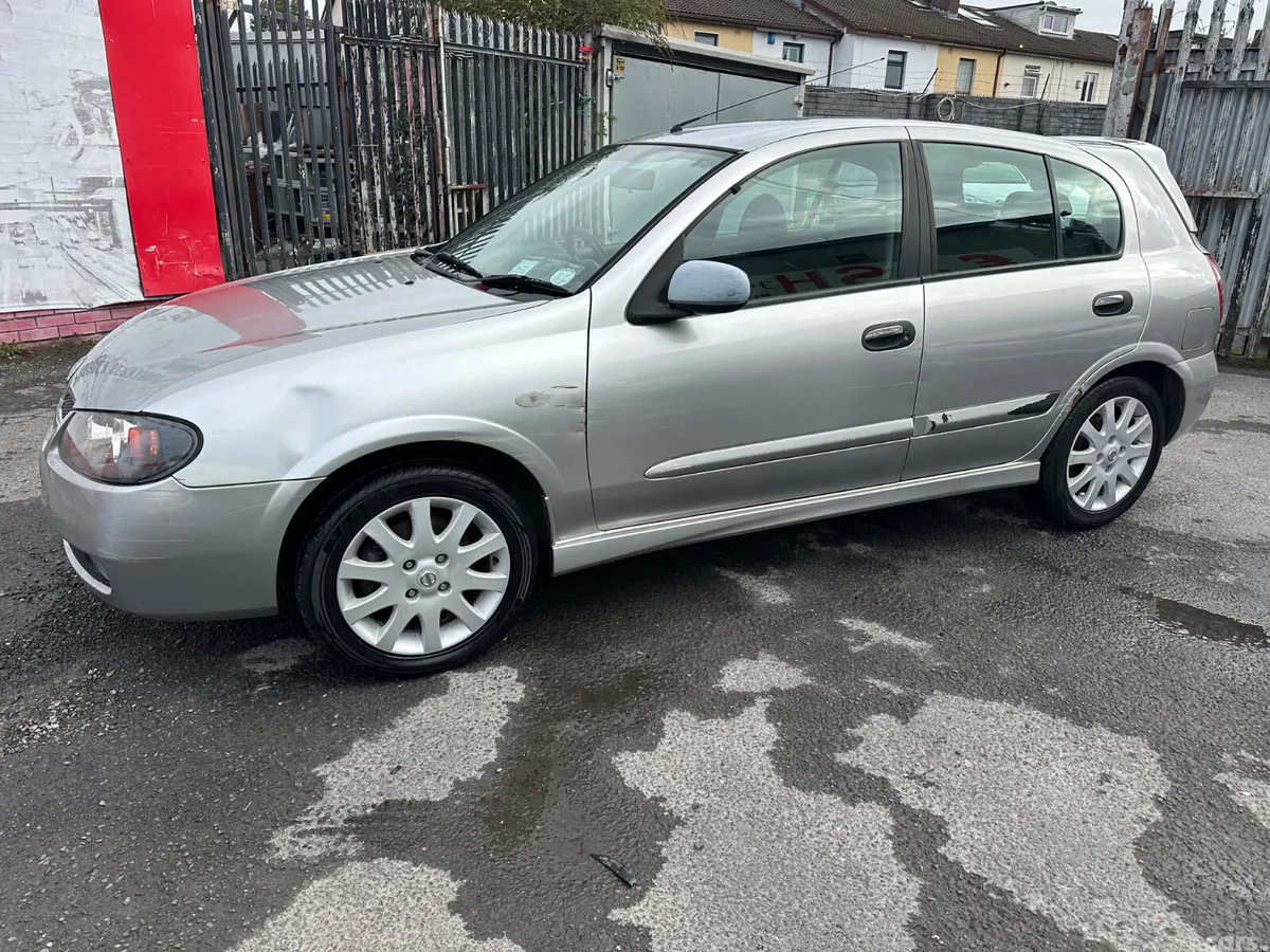 Nissan Almera Hatchback, Petrol, 2006, Silver