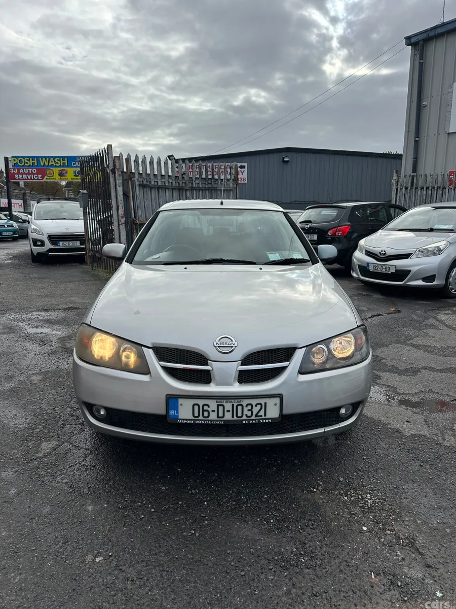 Nissan Almera Hatchback, Petrol, 2006, Silver