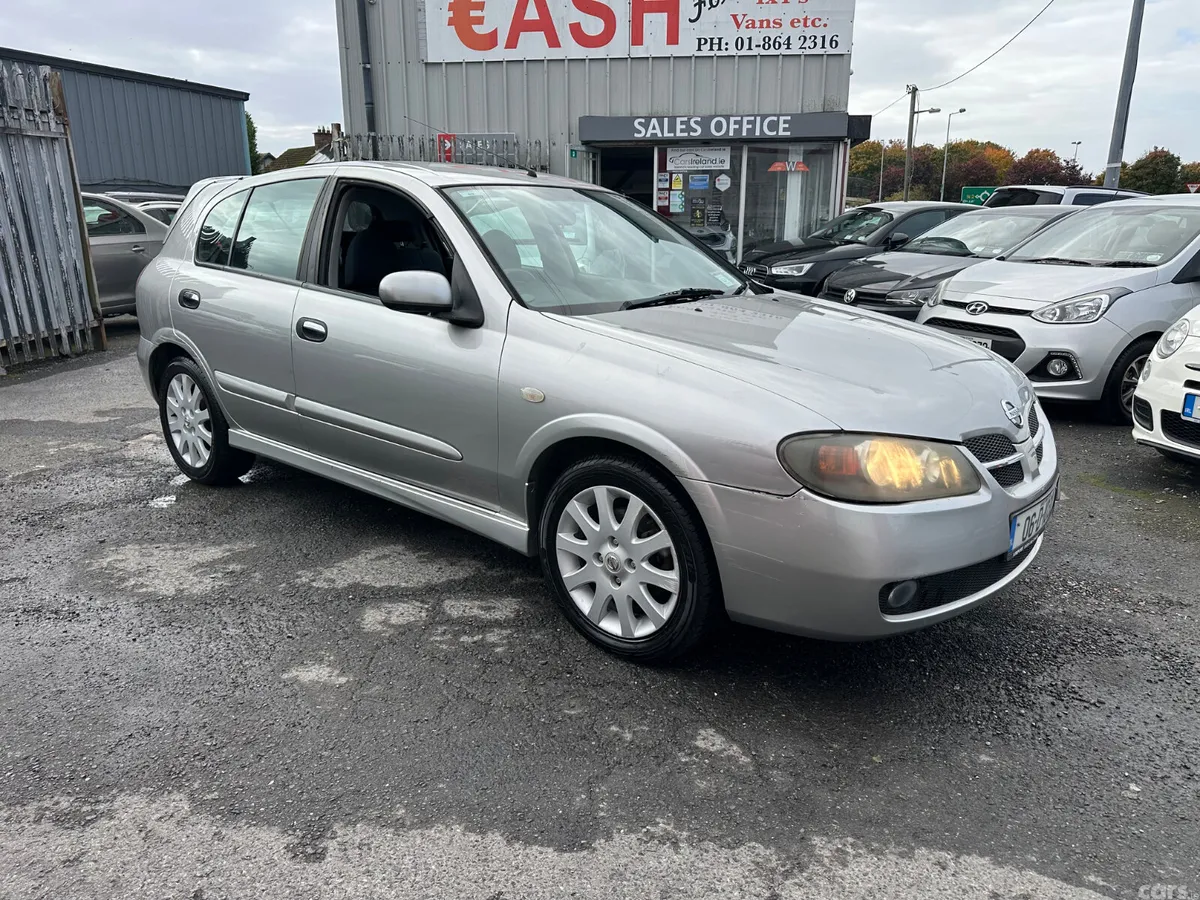 Nissan Almera Hatchback, Petrol, 2006, Silver