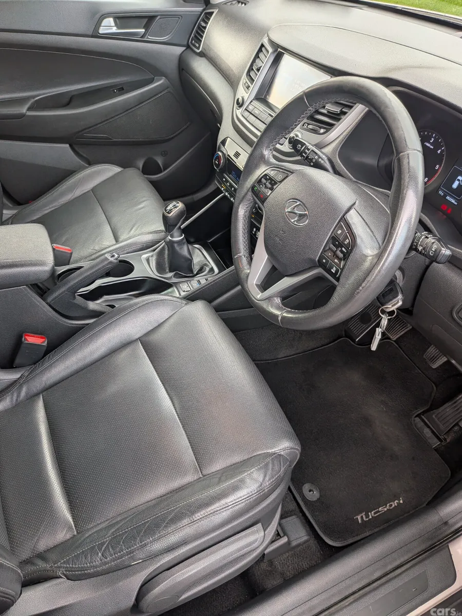Hyundai Tucson SUV, Diesel, 2016, White
