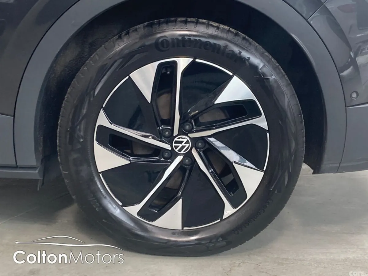 Volkswagen ID.4 SUV, Electric, 2023, Grey