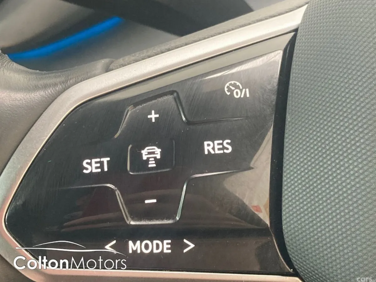 Volkswagen ID.4 SUV, Electric, 2023, Grey