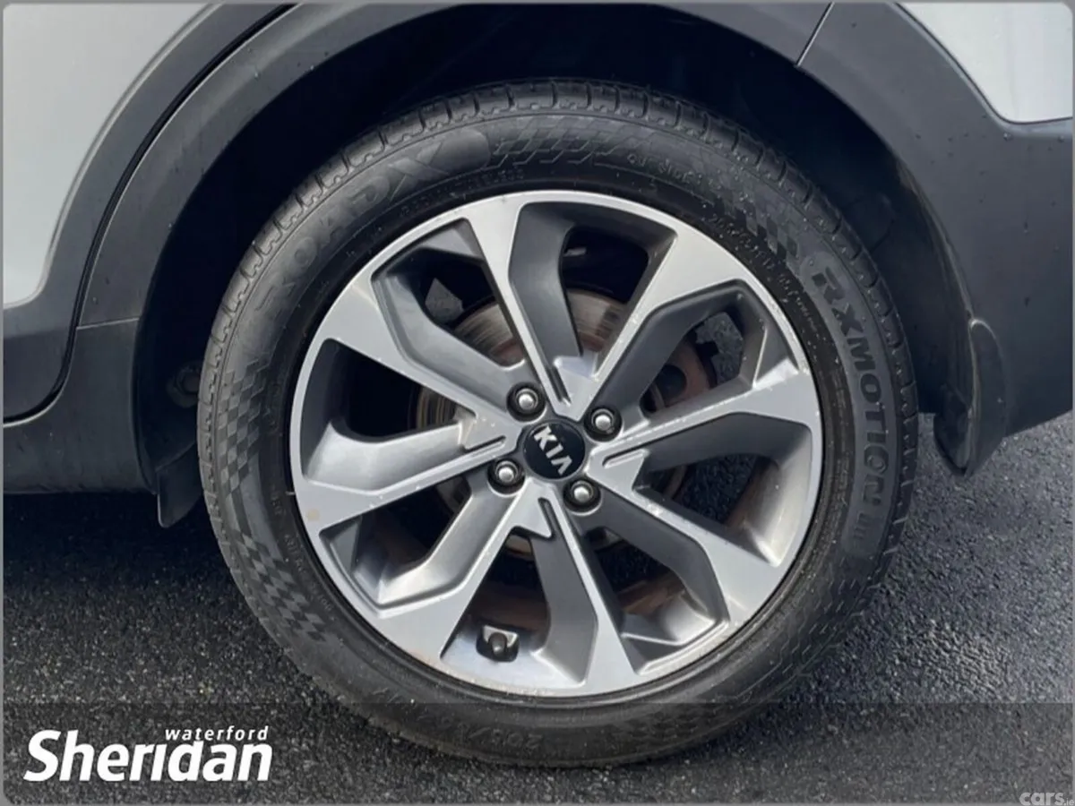 Kia Stonic Estate, Petrol Hybrid, 2022, Grey