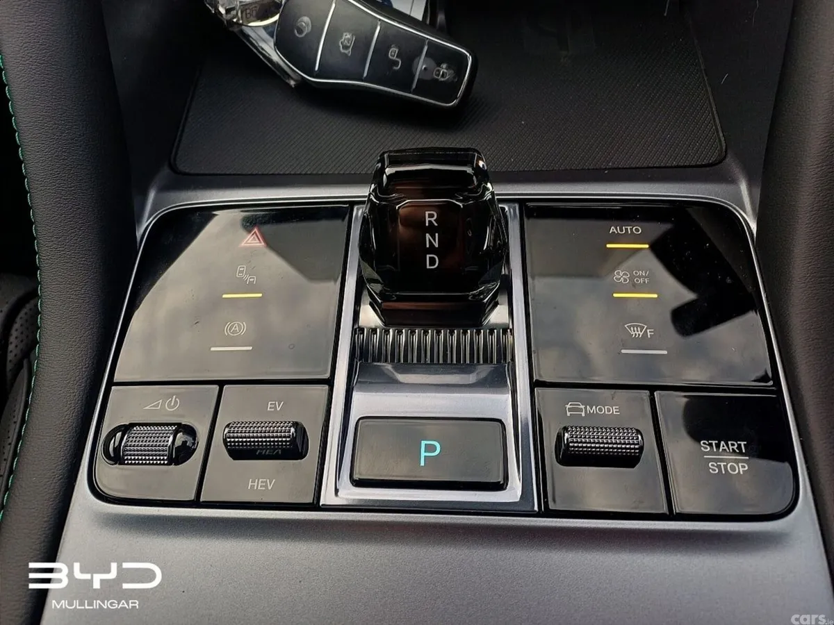 BYD SEAL U SUV, Petrol Plug-in Hybrid, 2026, Blue