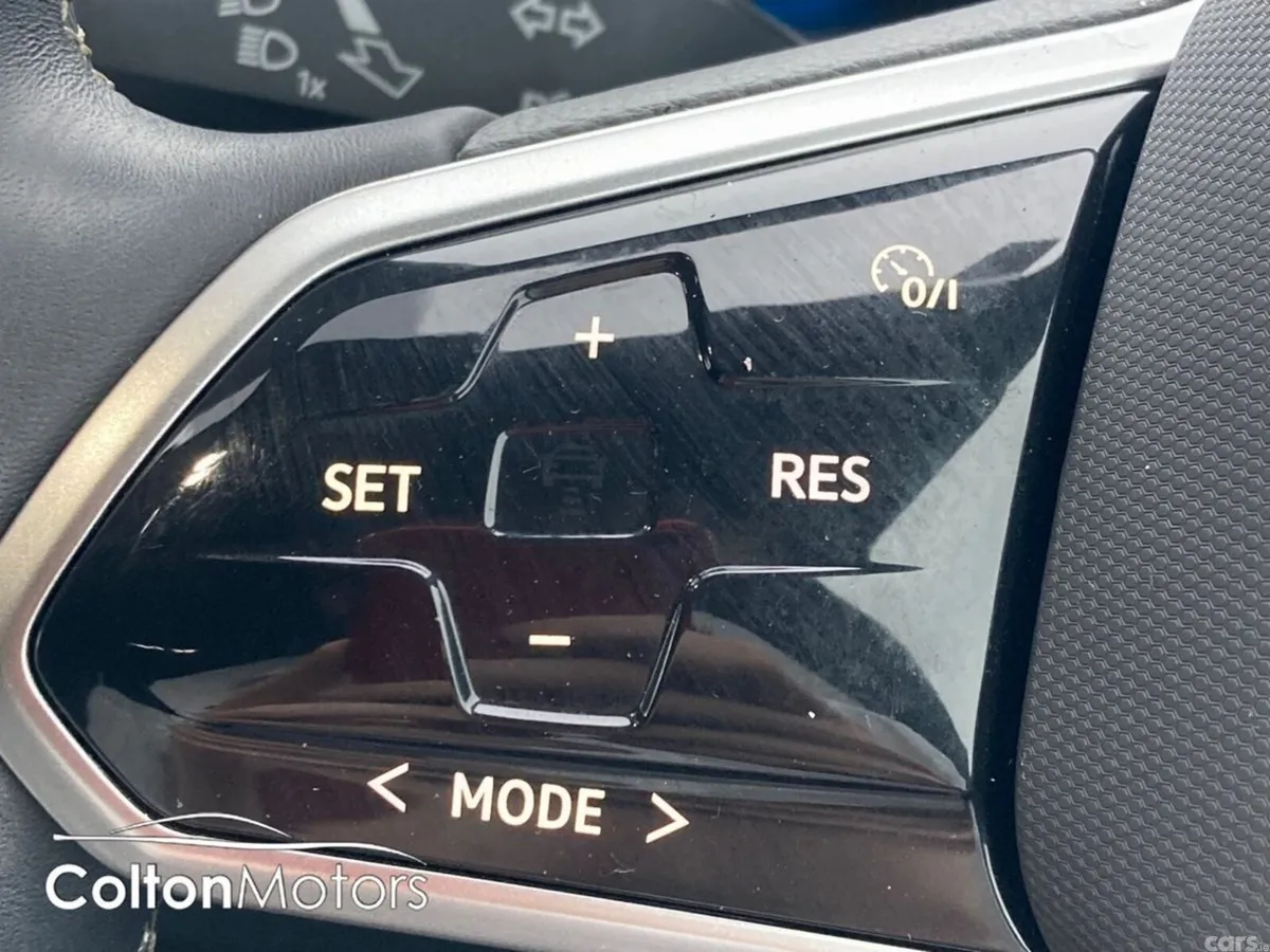 Volkswagen ID.3 Hatchback, Electric, 2023, Blue