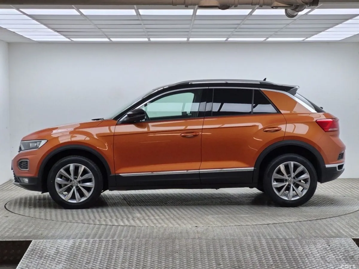 Volkswagen T-Roc SUV, Diesel, 2020, Orange