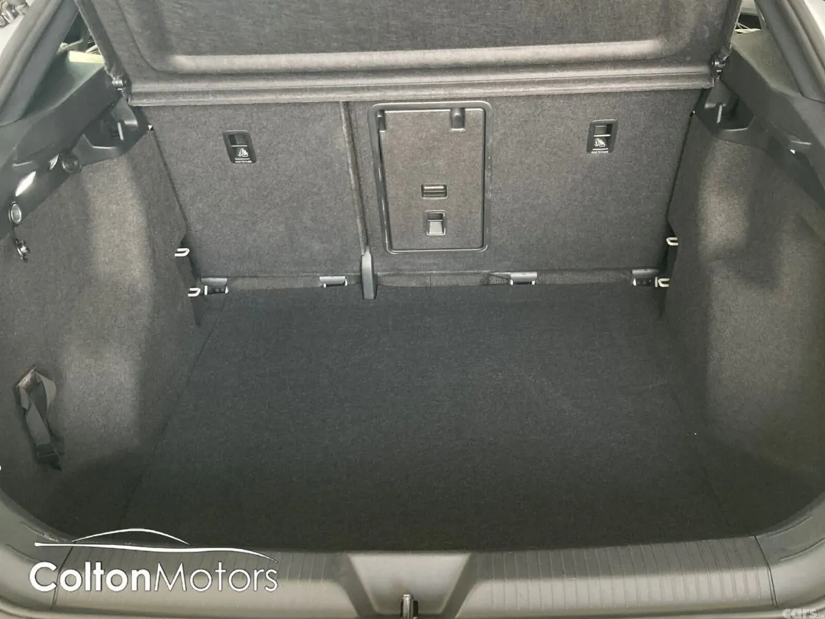 Volkswagen ID.5 SUV, Electric, 2023, White