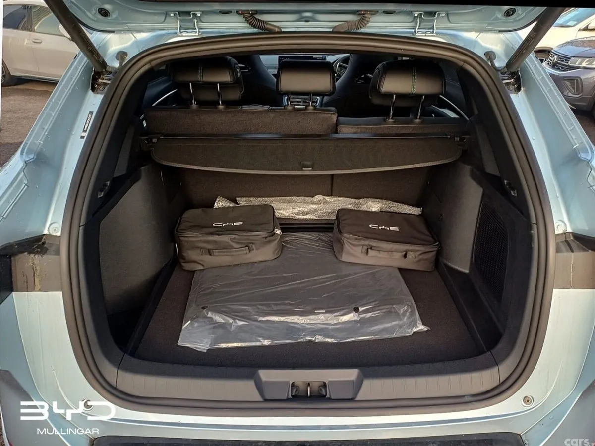BYD SEAL U SUV, Petrol Plug-in Hybrid, 2026, Blue