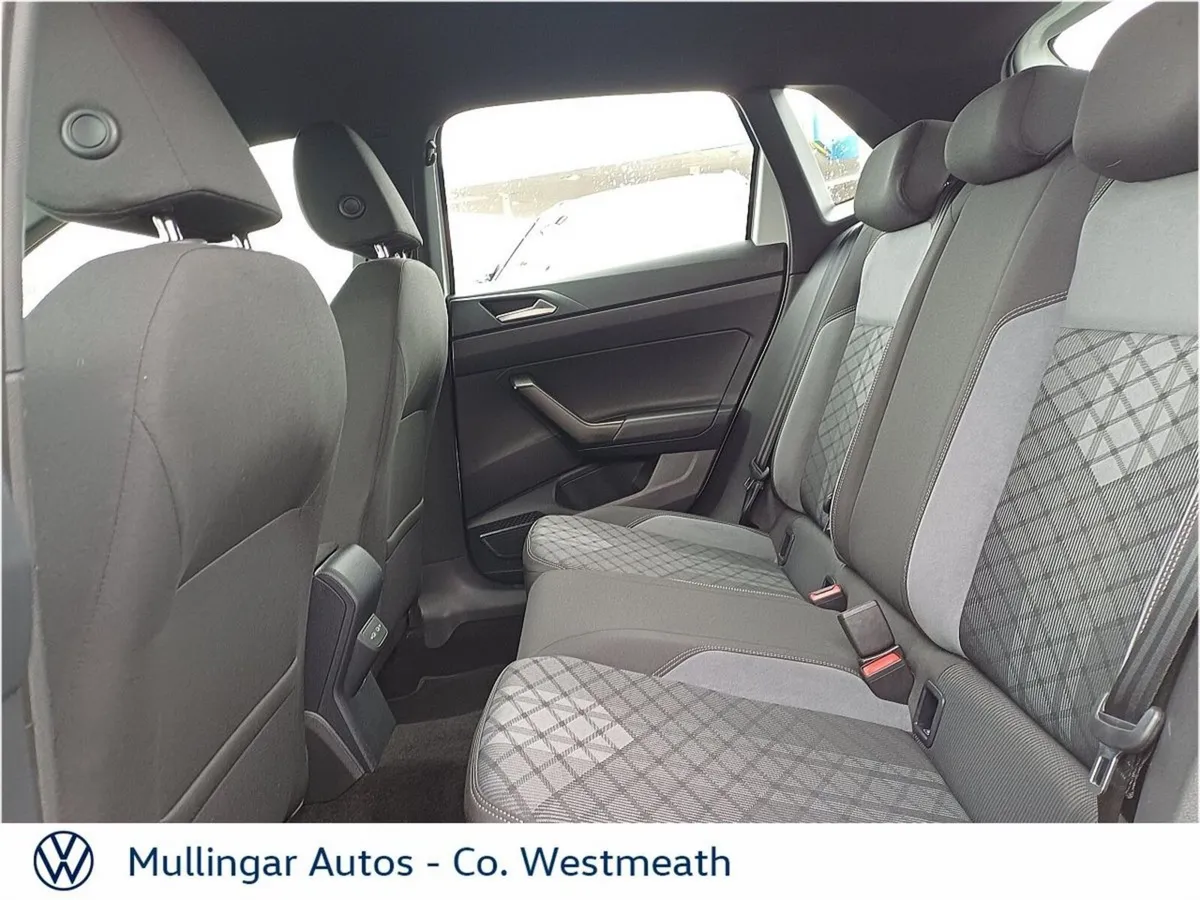 Volkswagen Polo Hatchback, Petrol, 2022, White