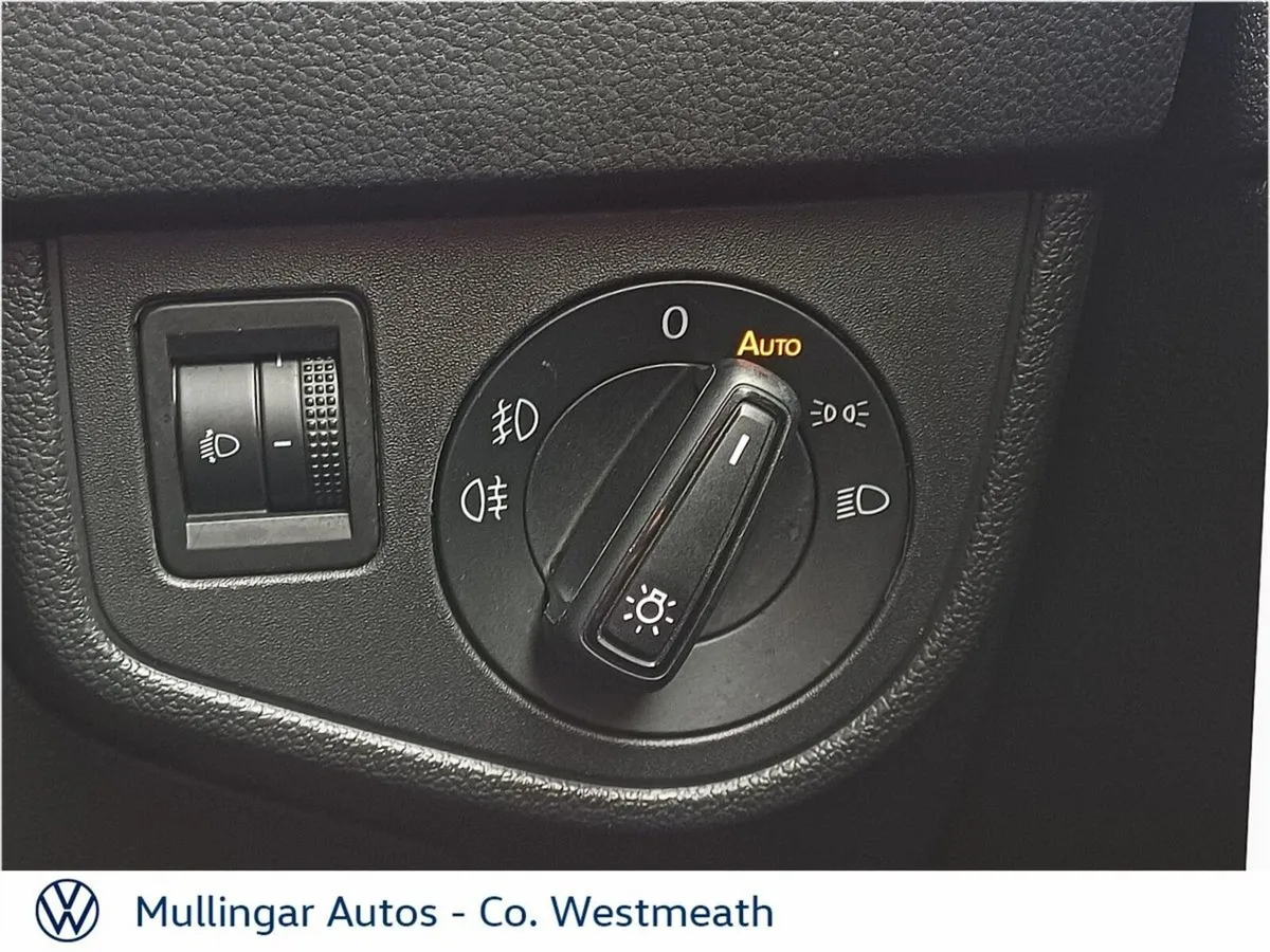 Volkswagen Polo Hatchback, Petrol, 2022, White
