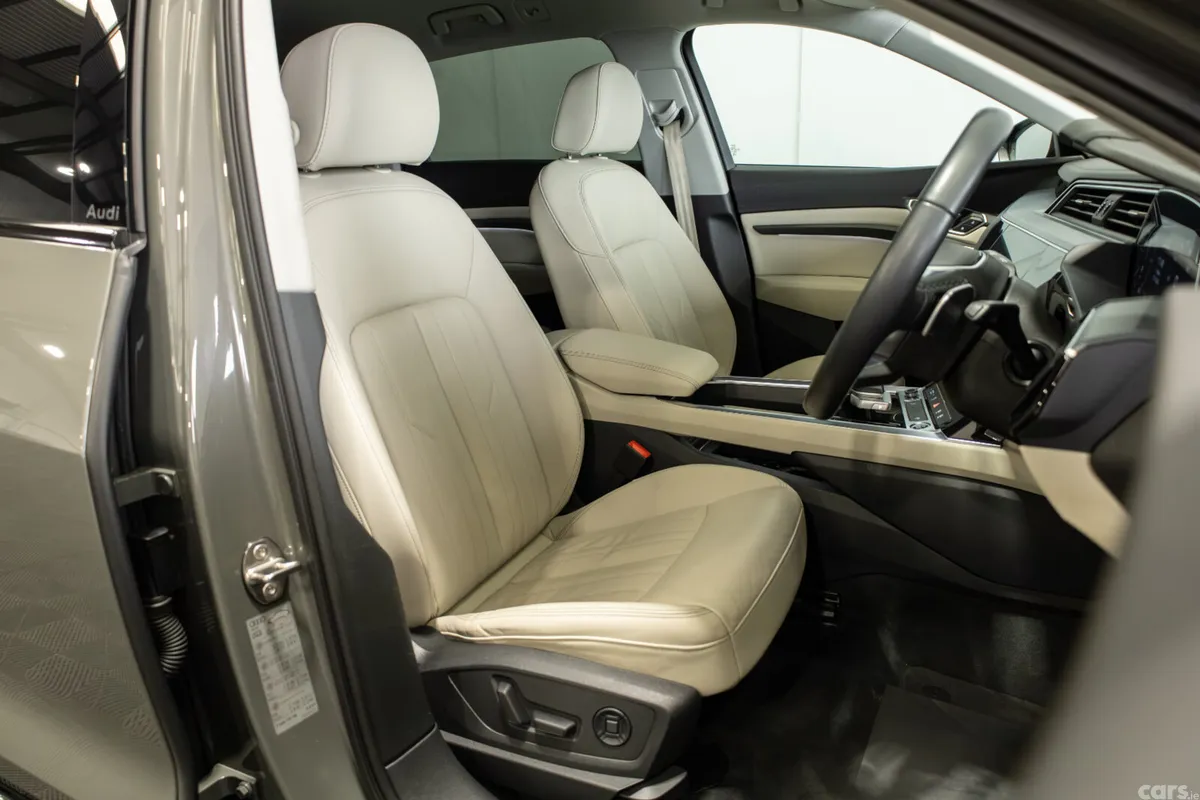Audi Q8 e-tron SUV, Electric, 2023, Grey