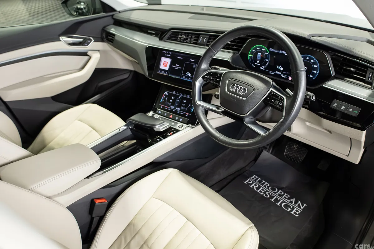 Audi Q8 e-tron SUV, Electric, 2023, Grey