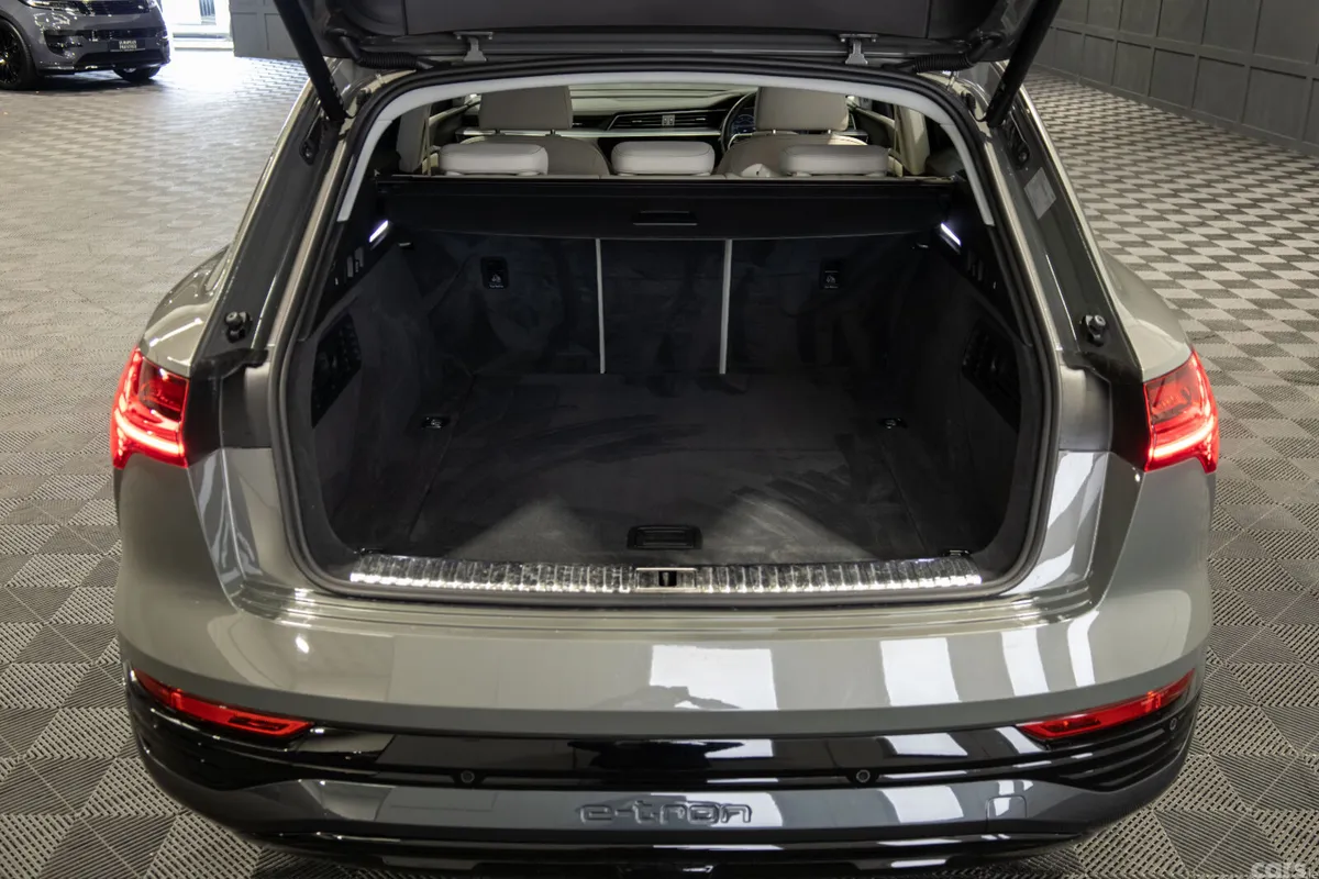 Audi Q8 e-tron SUV, Electric, 2023, Grey