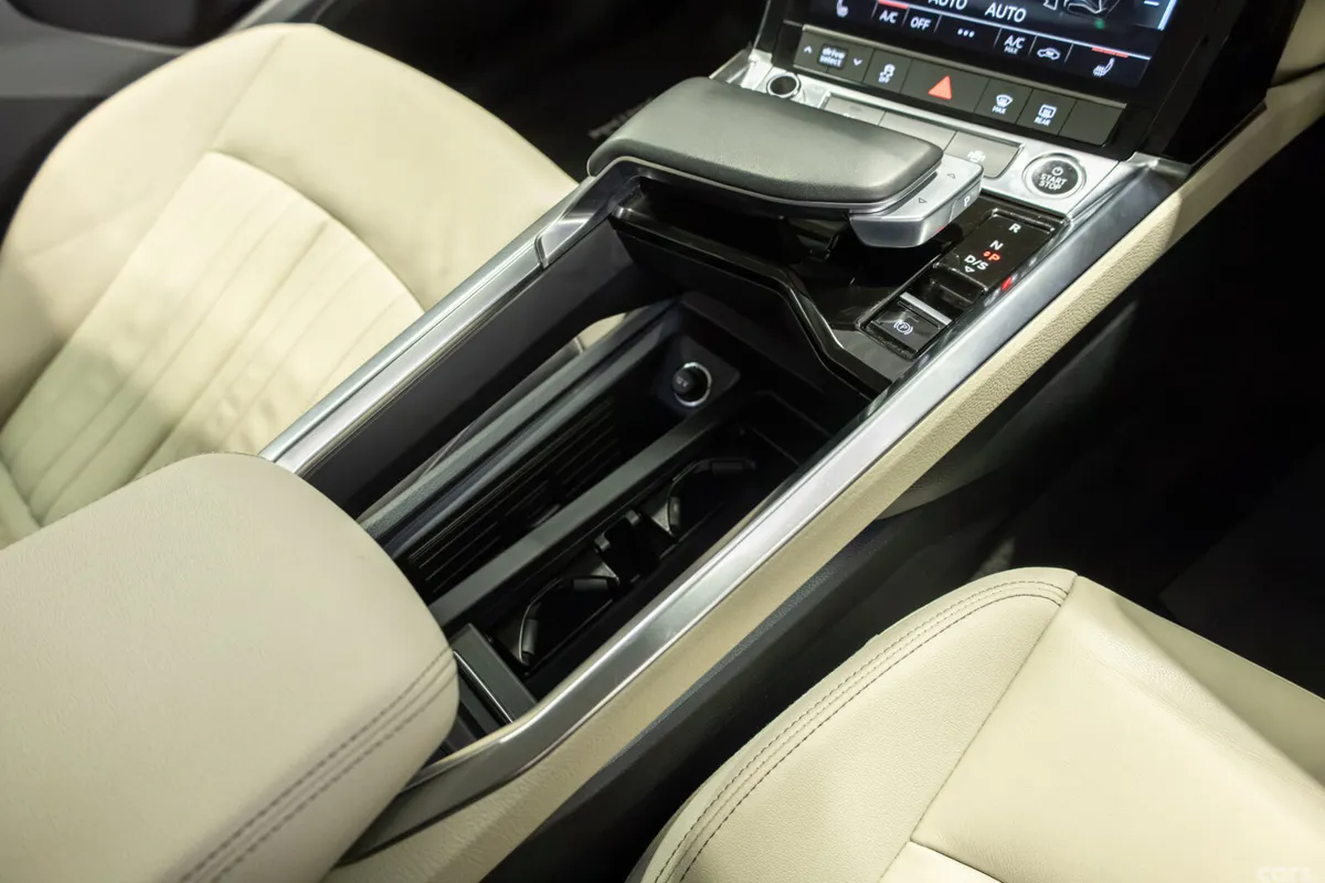 Audi Q8 e-tron SUV, Electric, 2023, Grey