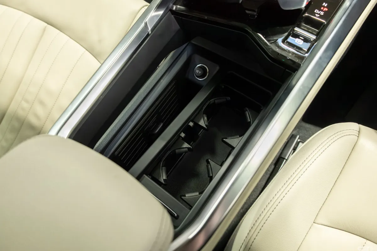 Audi Q8 e-tron SUV, Electric, 2023, Grey