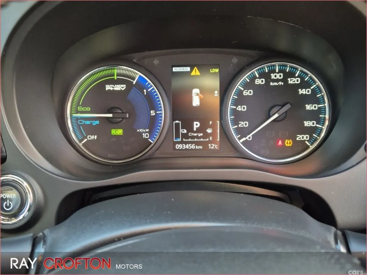Mitsubishi Outlander SUV, Petrol Plug-in Hybrid, 2019, White