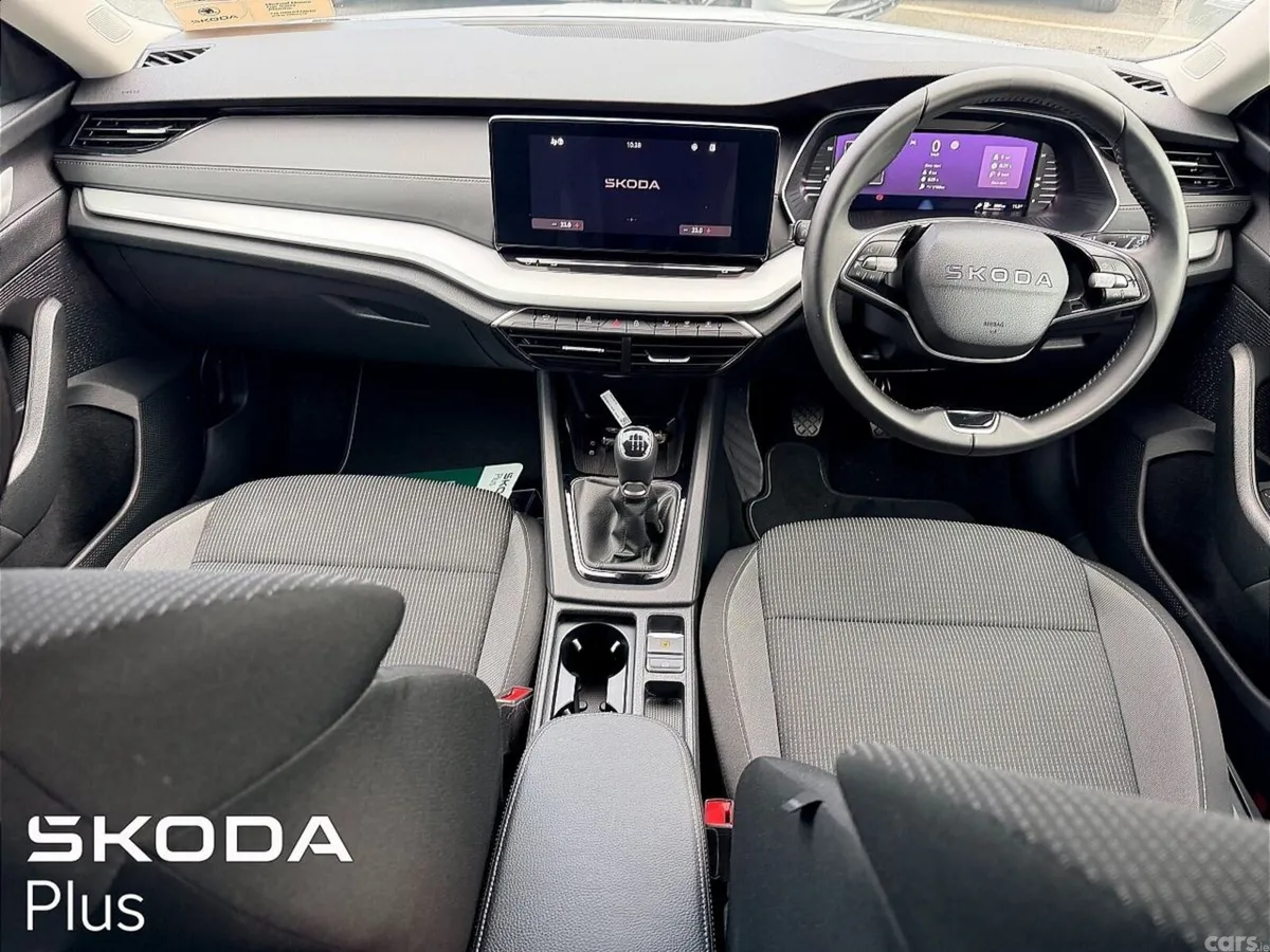 Skoda Octavia Estate, Diesel, 2026, White
