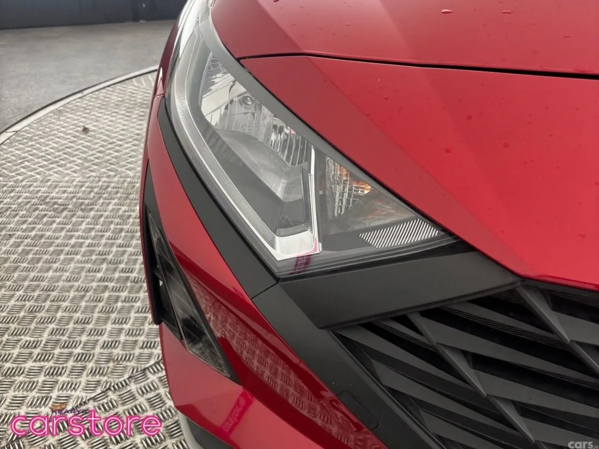 Hyundai i20 Hatchback, Petrol, 2024, Red